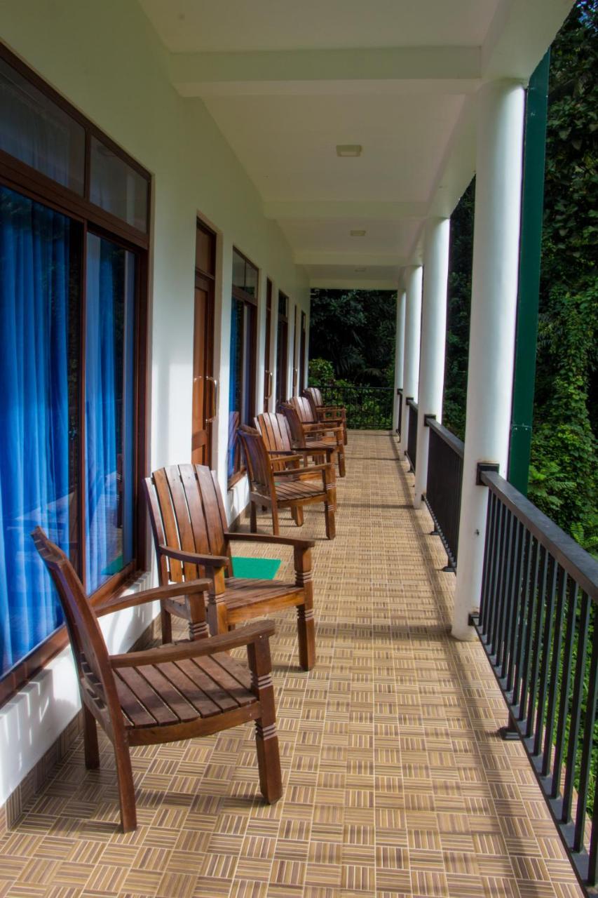 Hotel Adventure Base Camp Kitulgala Exterior foto